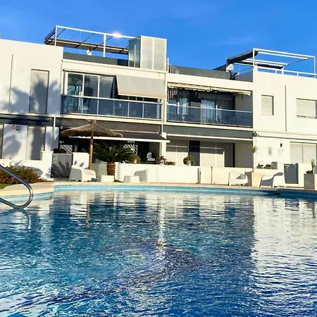 Apartment Modern Flat With Swimming Pool Terrace And Solarium