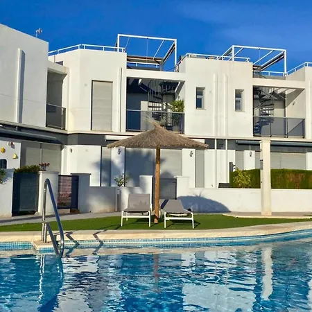 Apartment Modern Flat With Swimming Pool Terrace And Equipped Solarium