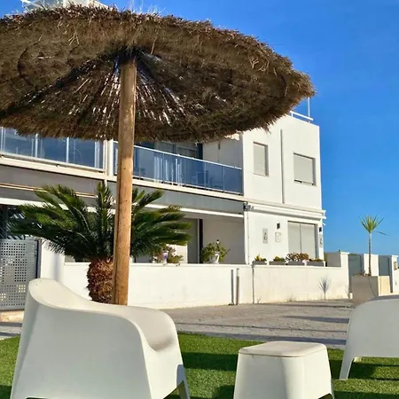 Apartment Modern Flat With Swimming Pool Terrace And Solarium *