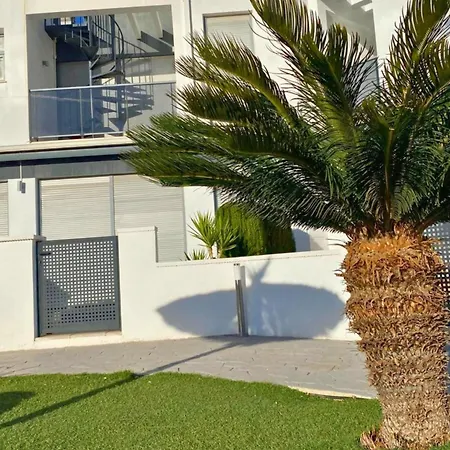 Apartment Modern Flat With Swimming Pool Terrace And Equipped Solarium