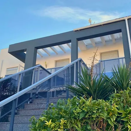 Modern Flat With Swimming Pool Terrace And Solarium *
