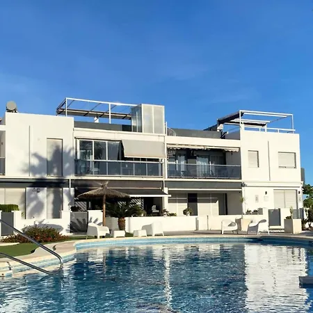 Modern Flat With Swimming Pool Terrace And Solarium *