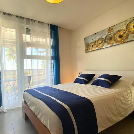Apartment Modern Flat With Swimming Pool Terrace And Equipped Solarium