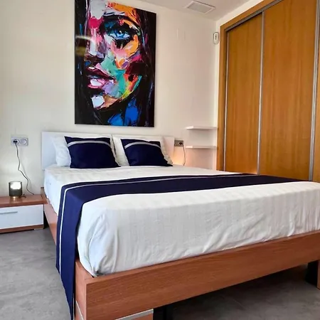 Apartment Modern Flat With Swimming Pool Terrace And Equipped Solarium *