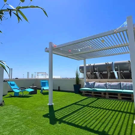Apartment Modern Flat With Swimming Pool Terrace And Equipped Solarium *